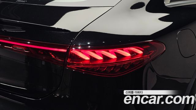 Mercedes-Benz EQS 2022 — photo 9