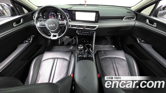 Kia K5 2022 — photo 10