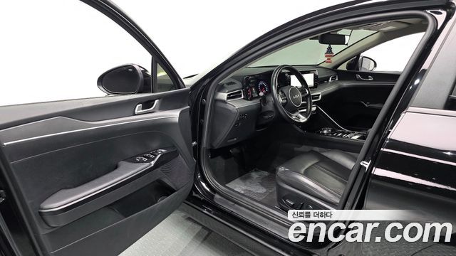 Kia K5 2022 — photo 13