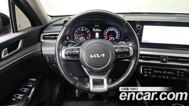 Kia K5 2022 — photo 18