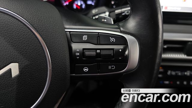 Kia K5 2022 — photo 23