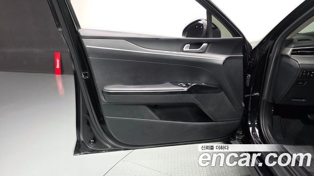 Kia K5 2022 — photo 14