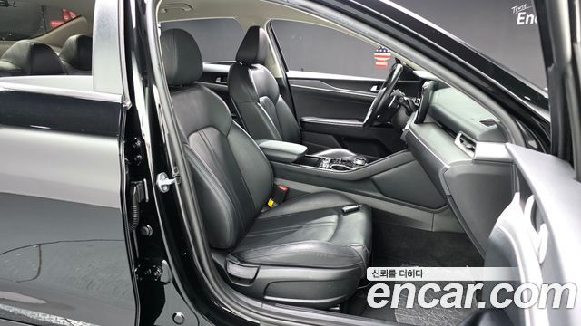 Kia K5 2022 — photo 16