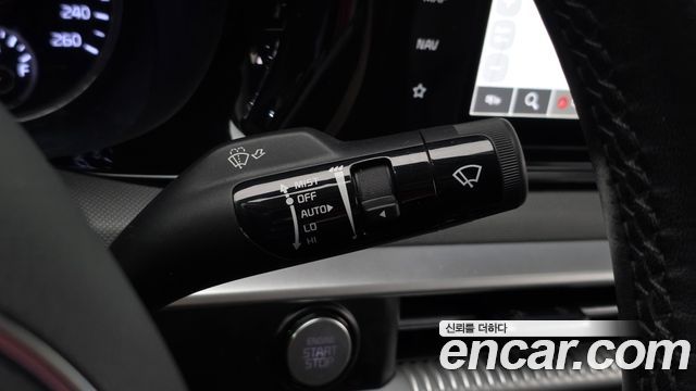 Kia K5 2022 — photo 28