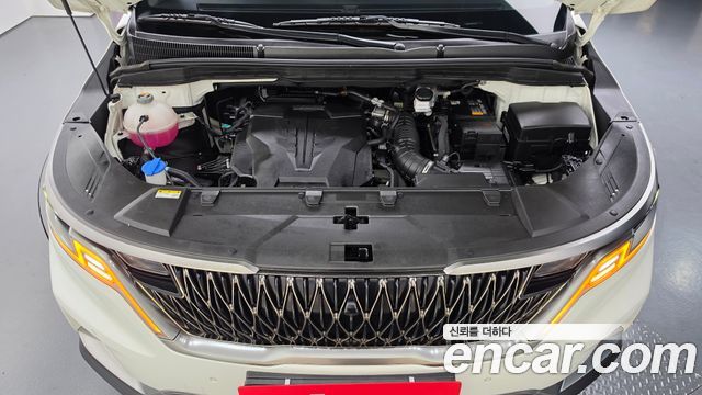 Kia Canival 2023 — photo 6