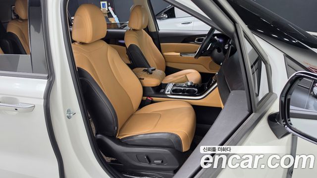 Kia Canival 2023 — photo 17