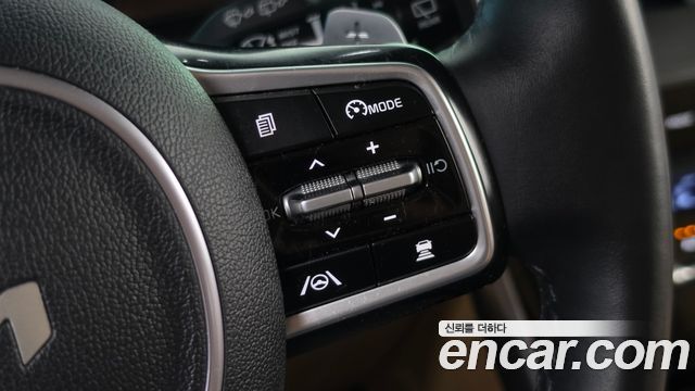 Kia Canival 2023 — photo 20