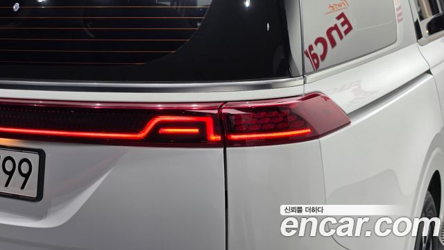Kia Canival 2023 — photo 9