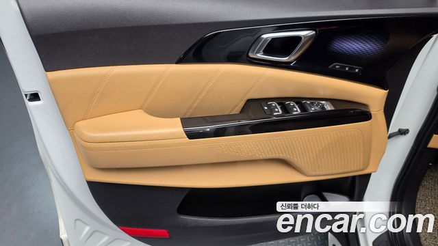 Kia Canival 2023 — photo 14