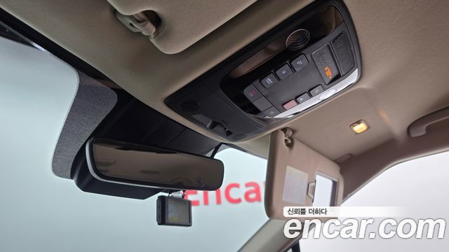 Kia Canival 2023 — photo 29