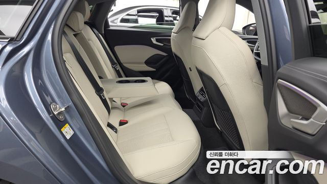 Audi A5 2025 — photo 18