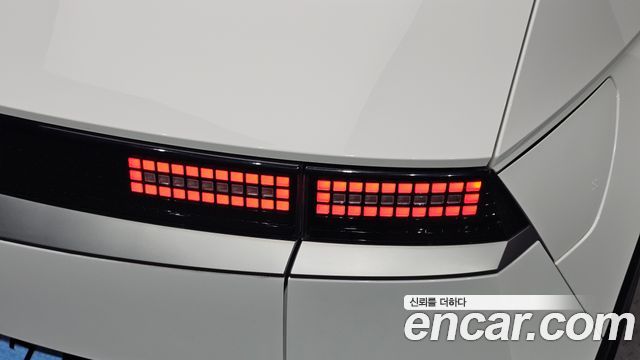 Hyundai Ioniq5 2022 — photo 9