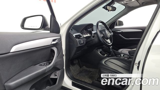 BMW X1 2016 — photo 10