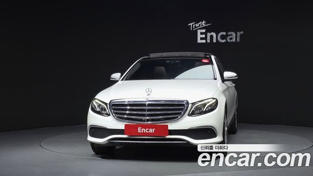 Mercedes-Benz E-Class 2019 — photo 3