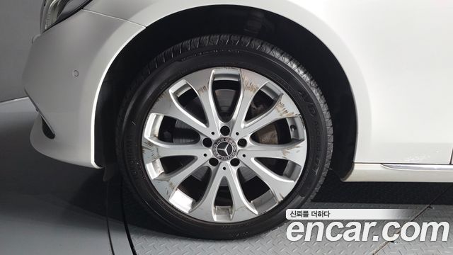 Mercedes-Benz E-Class 2019 — photo 5