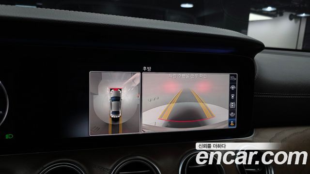 Mercedes-Benz E-Class 2019 — photo 21