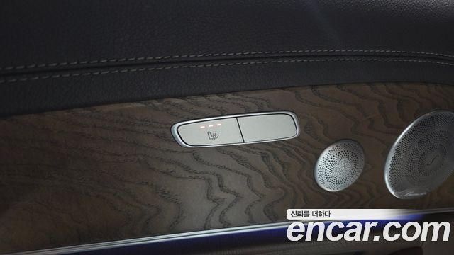Mercedes-Benz E-Class 2019 — photo 36