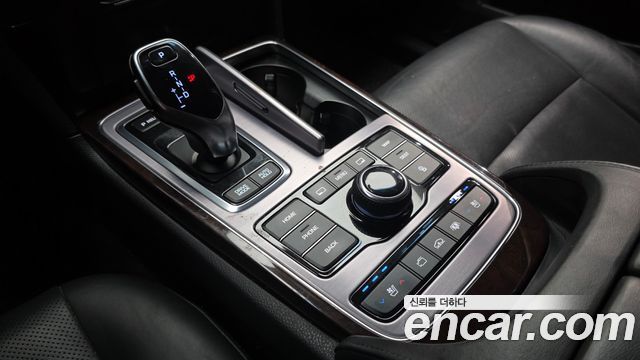 Hyundai Equus 2015 — photo 9