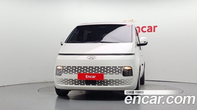 Hyundai Staria 2022 — photo 3