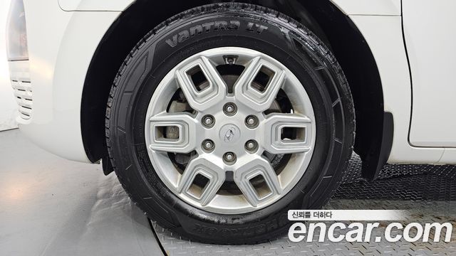 Hyundai Staria 2022 — photo 5