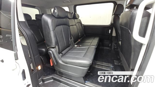 Hyundai Staria 2022 — photo 17