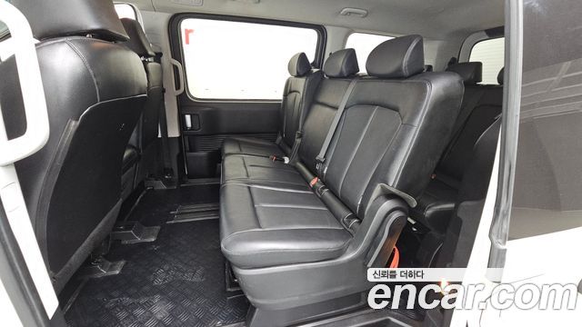 Hyundai Staria 2022 — photo 18