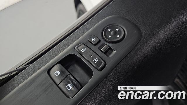 Hyundai Staria 2022 — photo 25