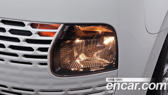 Hyundai Staria 2022 — photo 8