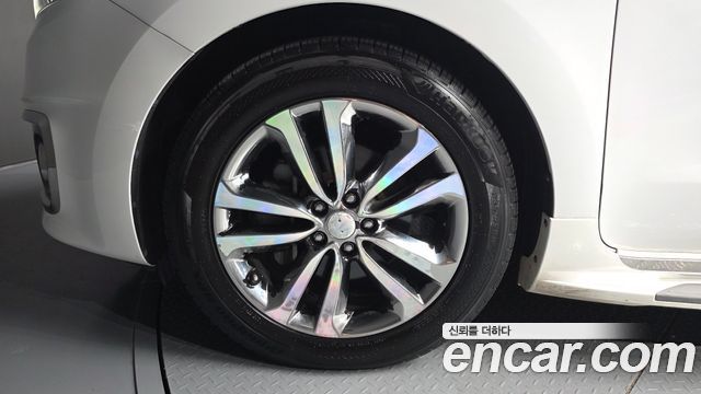 Kia Canival 2017 — photo 5
