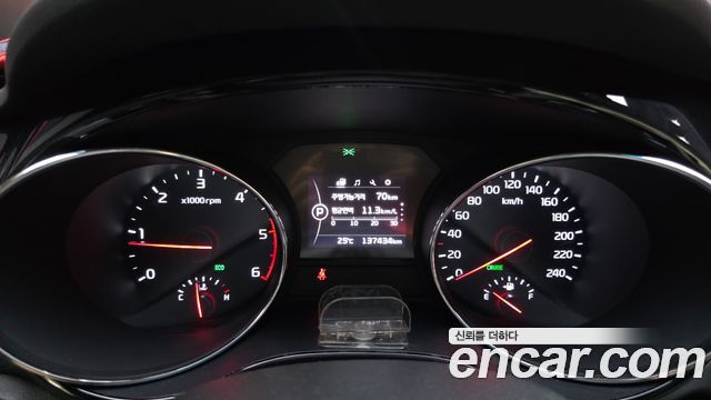 Kia Canival 2017 — photo 11