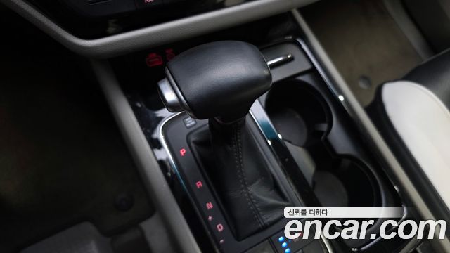 Kia Canival 2017 — photo 12