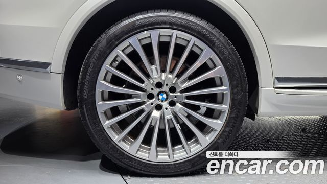 BMW X7 2021 — photo 5