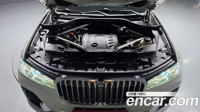 BMW X7 2021 — photo 6