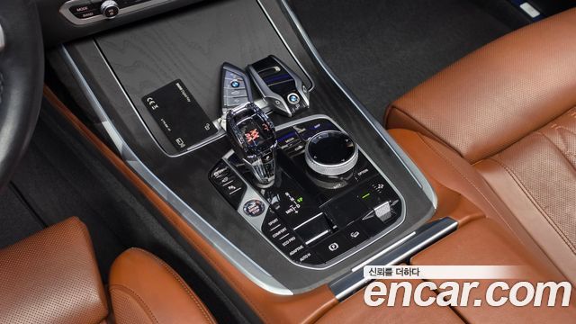 BMW X7 2021 — photo 9