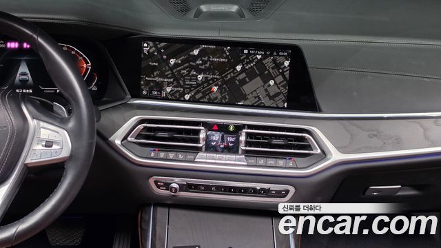 BMW X7 2021 — photo 13