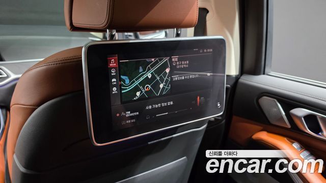 BMW X7 2021 — photo 19