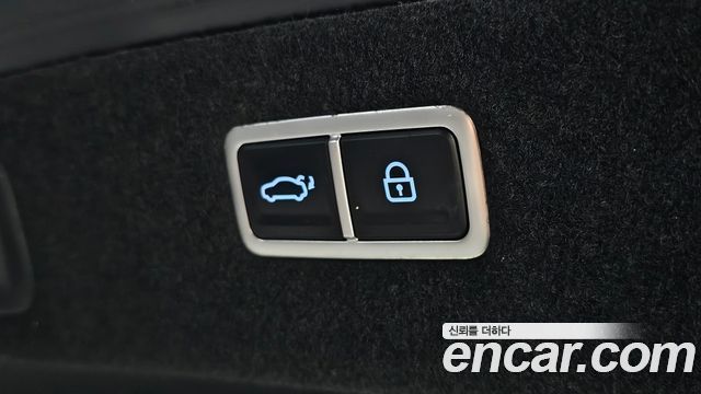 Genesis G90 2022 — photo 18