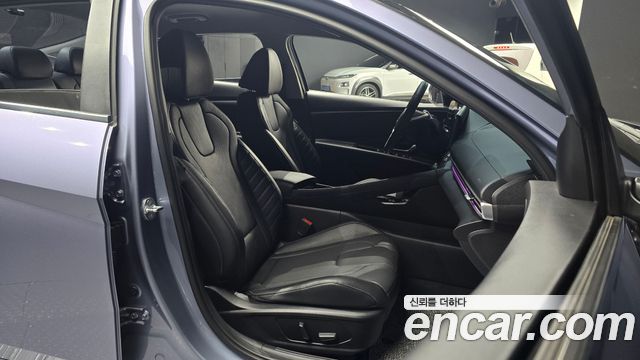 Hyundai AVANTE 2024 — photo 13