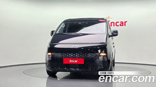 Hyundai Staria 2022 — photo 3