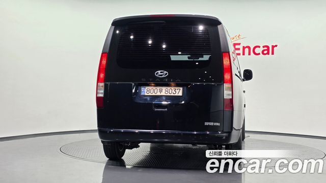 Hyundai Staria 2022 — photo 4