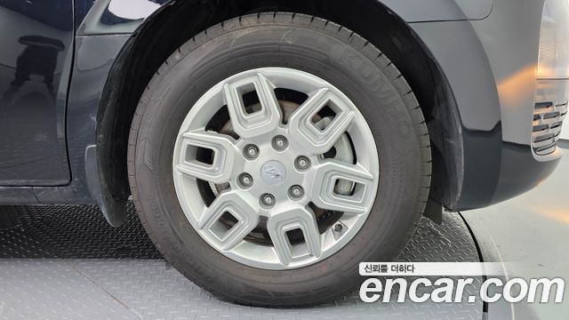 Hyundai Staria 2022 — photo 5