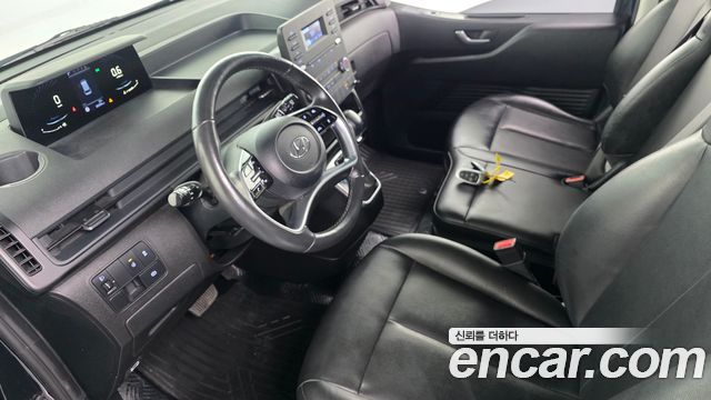Hyundai Staria 2022 — photo 10