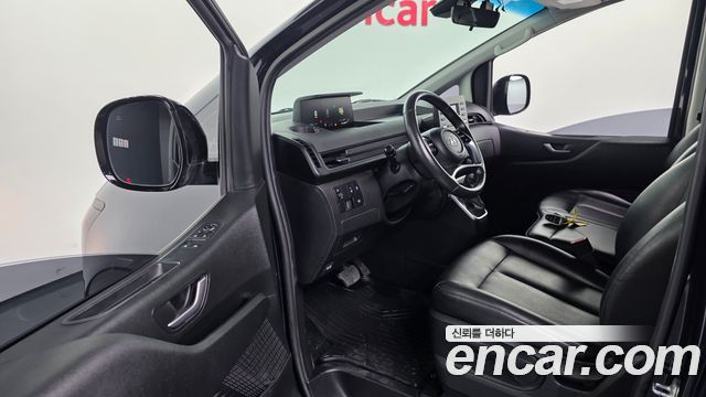 Hyundai Staria 2022 — photo 17