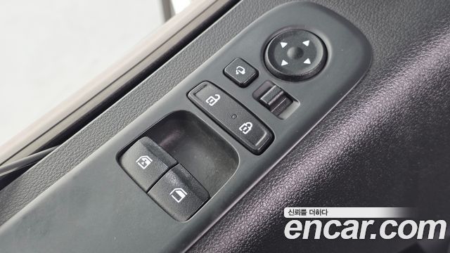 Hyundai Staria 2022 — photo 18