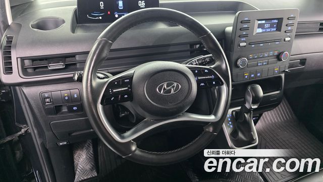 Hyundai Staria 2022 — photo 20