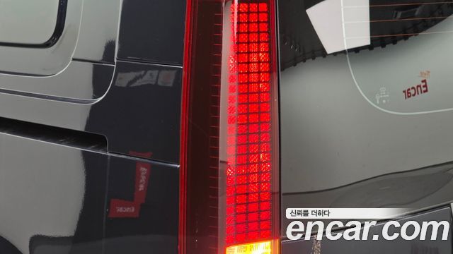 Hyundai Staria 2022 — photo 9