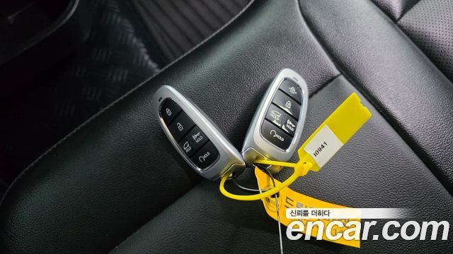 Hyundai Staria 2022 — photo 31