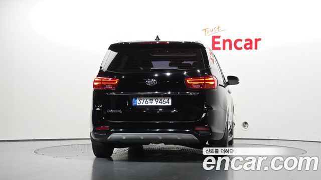 Kia Canival 2019 — photo 4