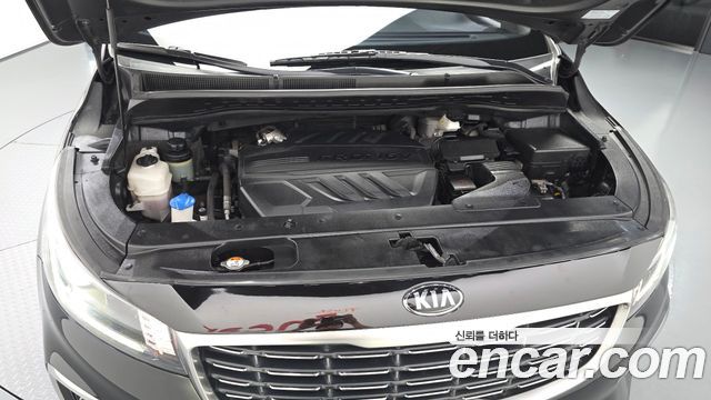 Kia Canival 2019 — photo 6