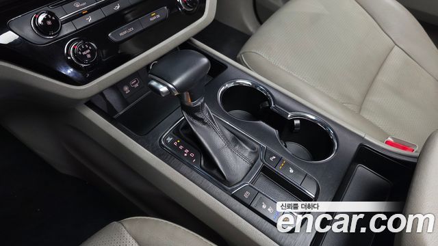 Kia Canival 2019 — photo 12